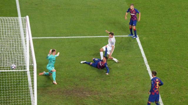  拜仁传奇穆勒梅开二度助球队德甲继续领跑